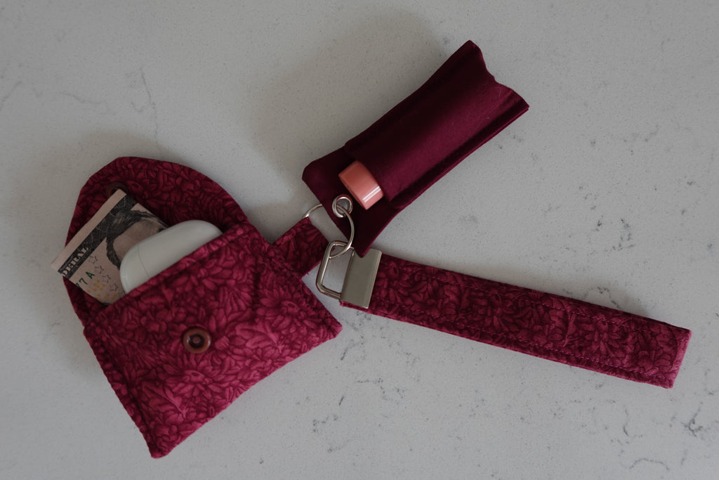 Fabric wristlet keychain