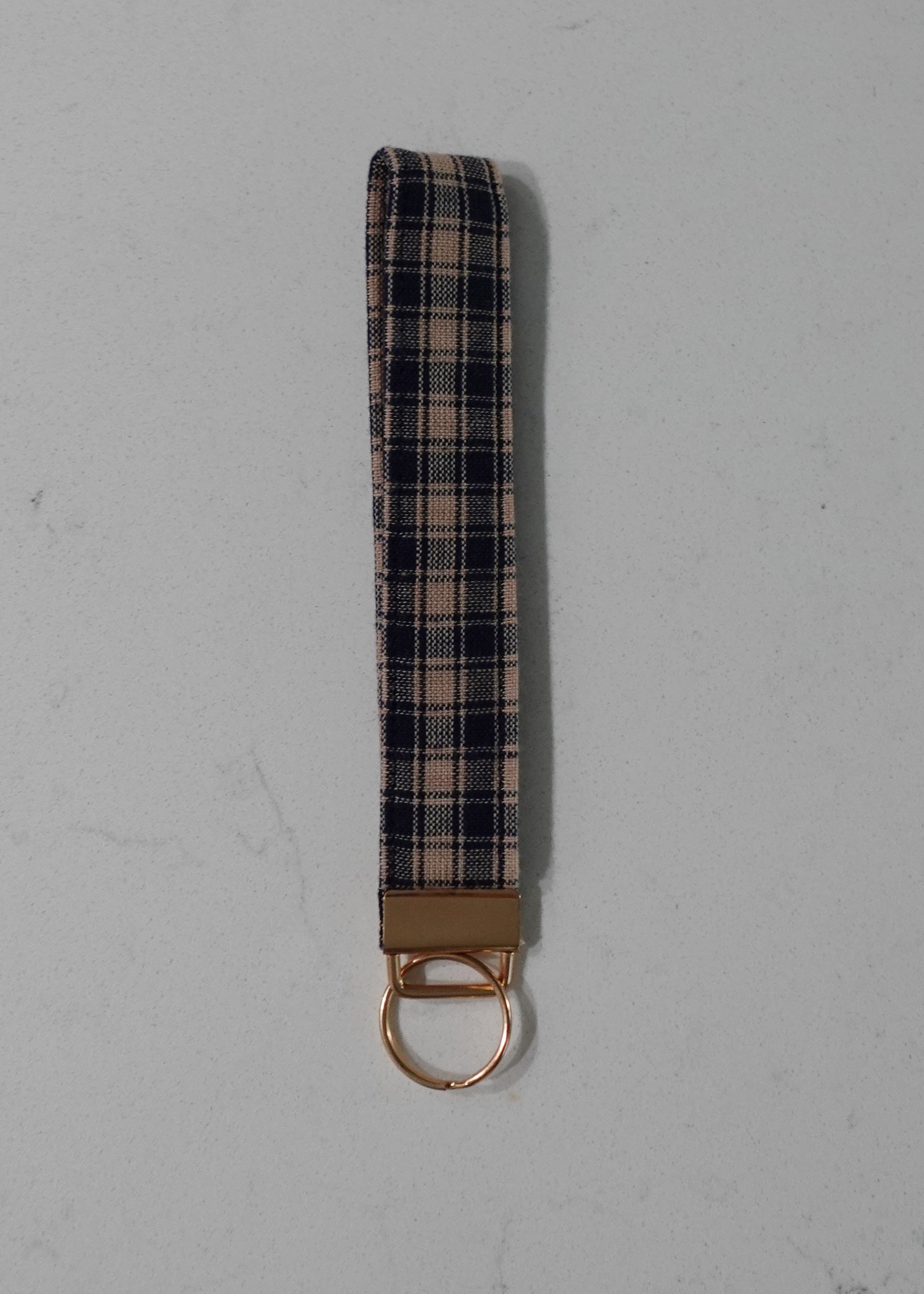 Fabric wristlet keychain