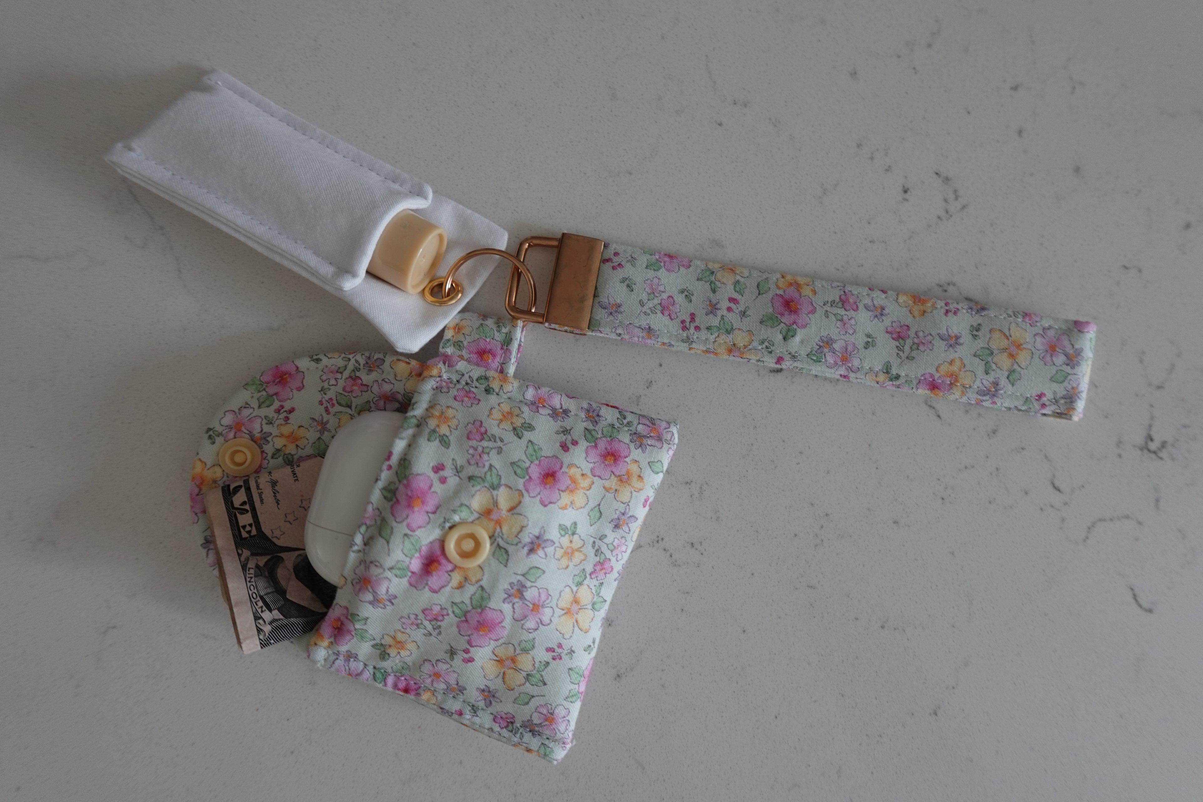 Fabric wristlet keychain