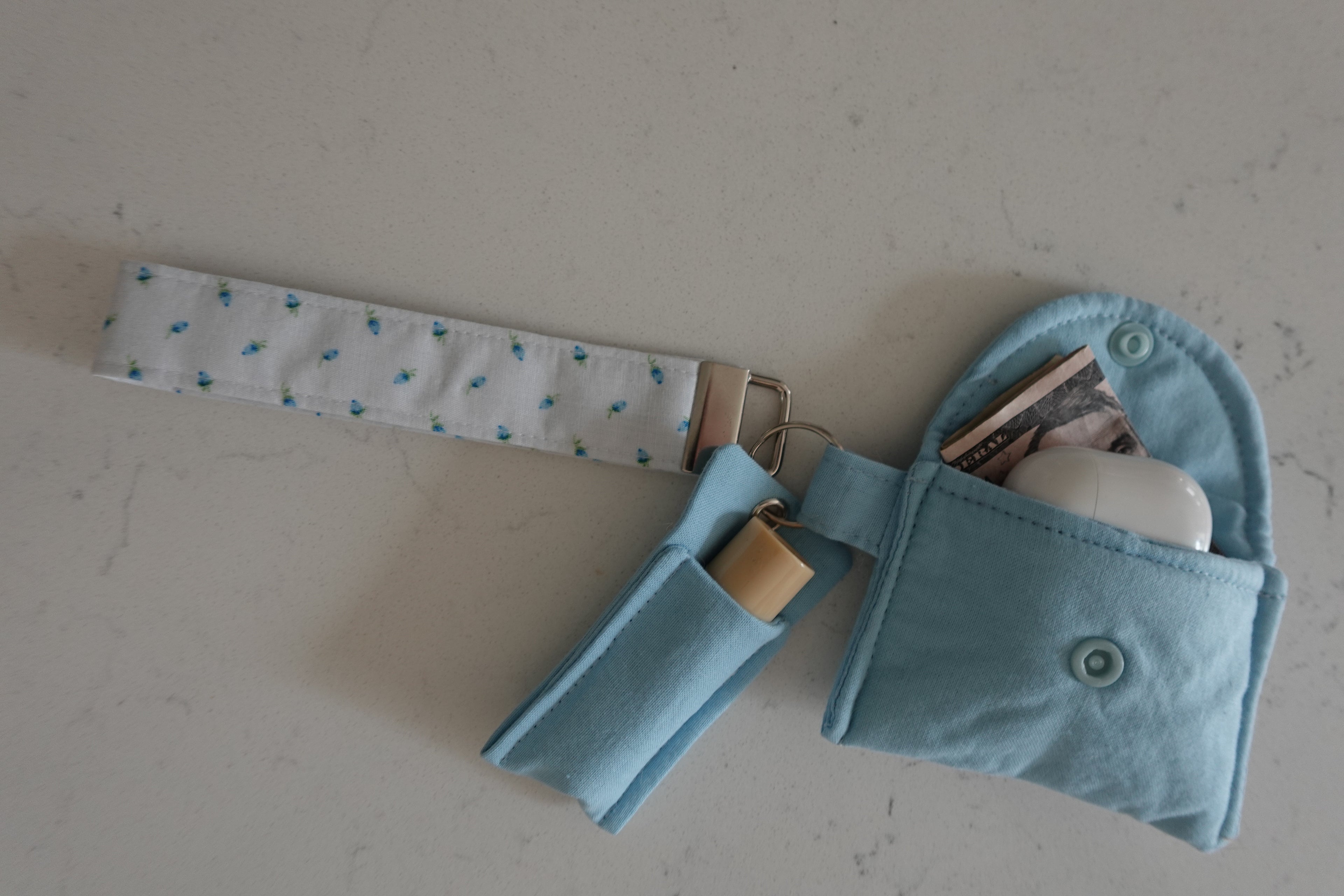 Fabric wristlet keychain