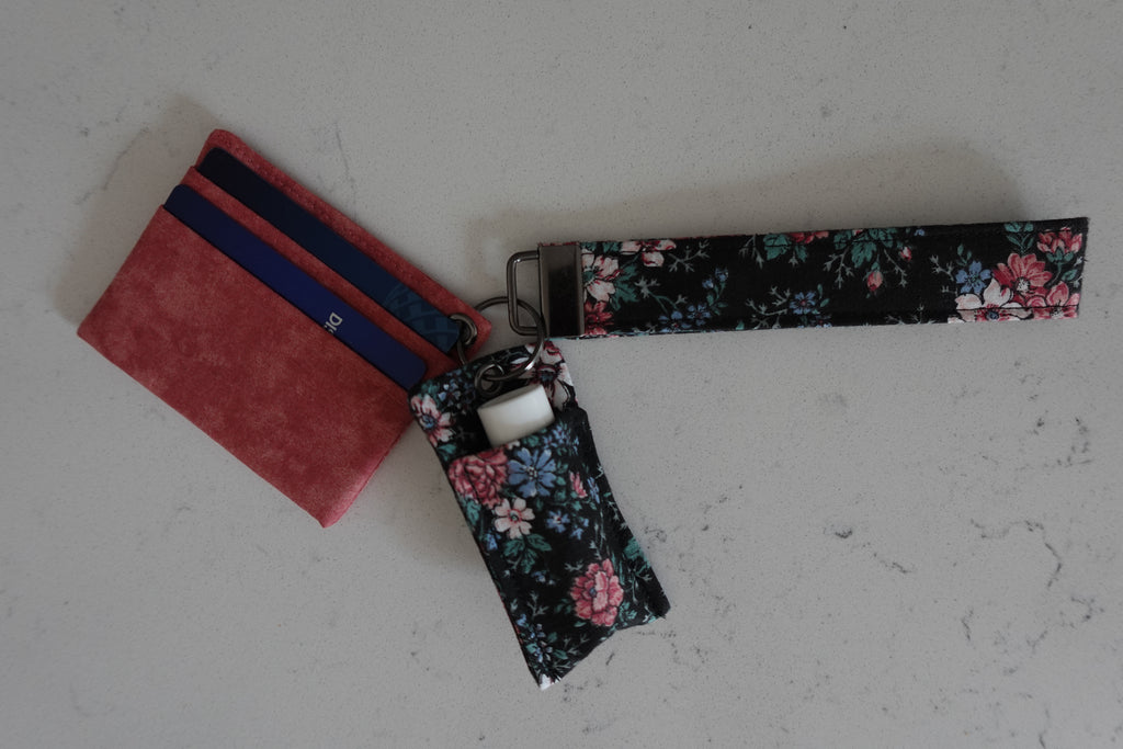 Fabric wristlet keychain