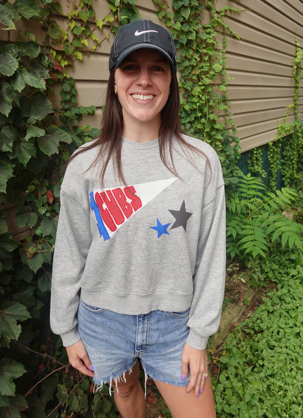 Chicago Cubs applique crew neck