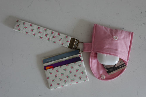 Fabric wristlet keychain