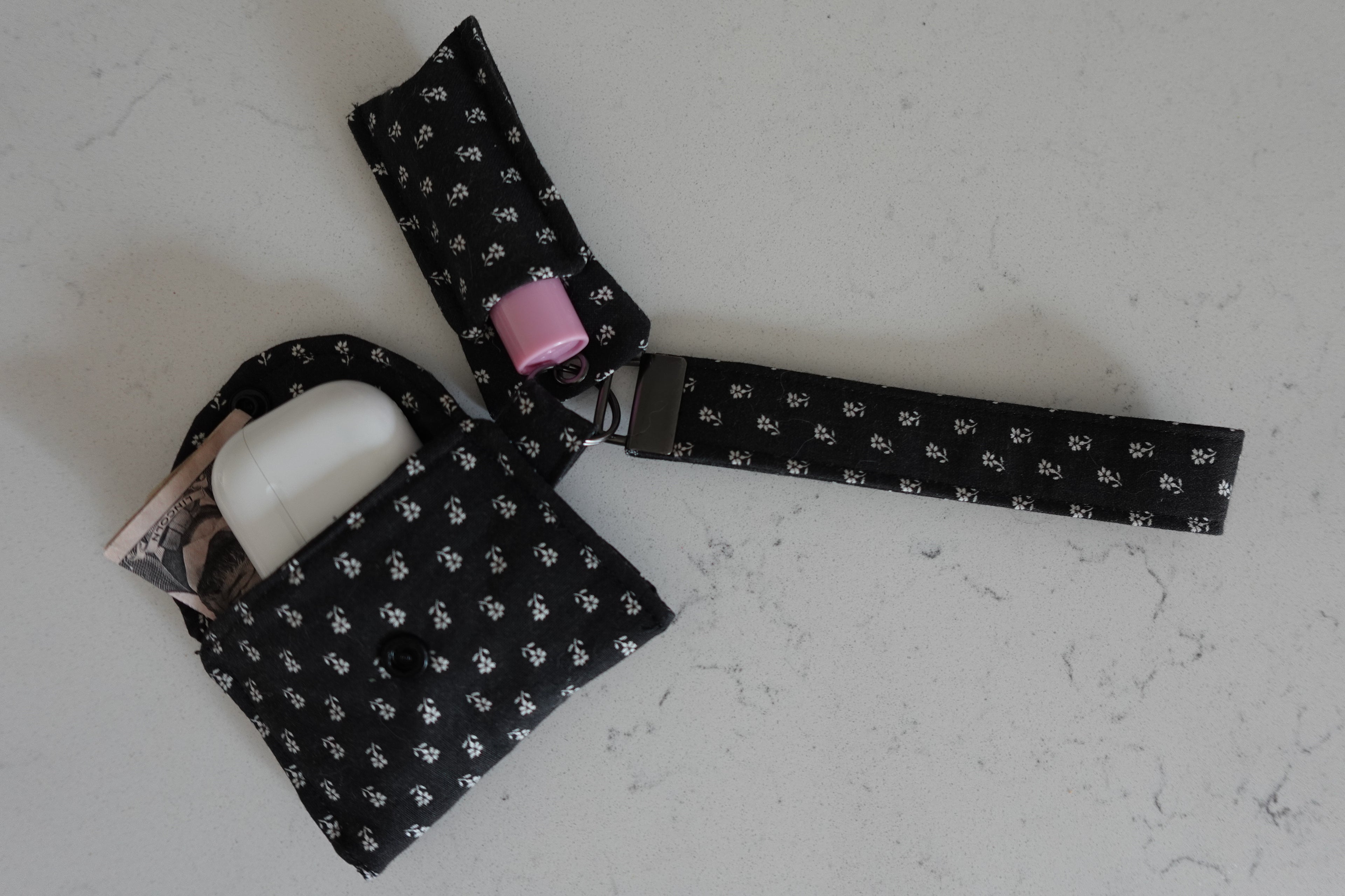 Fabric wristlet keychain