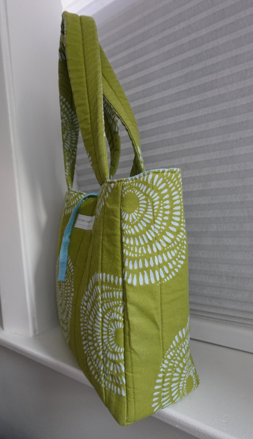 Medium quilted tote bag