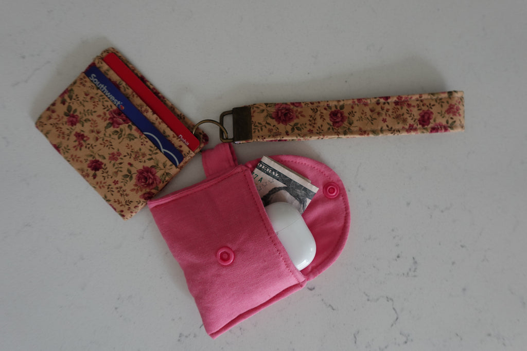 Fabric wristlet keychain
