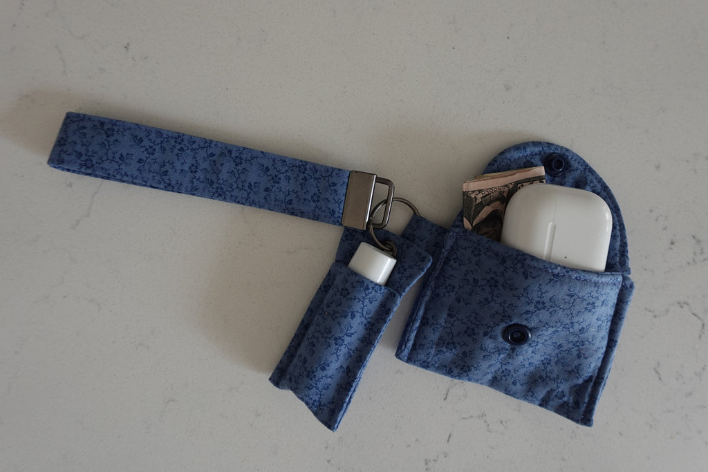 Fabric wristlet keychain