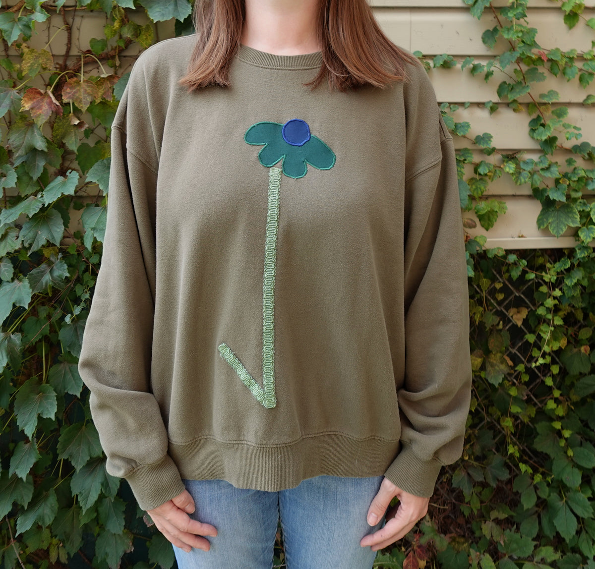 Applique Flower Crew Neck