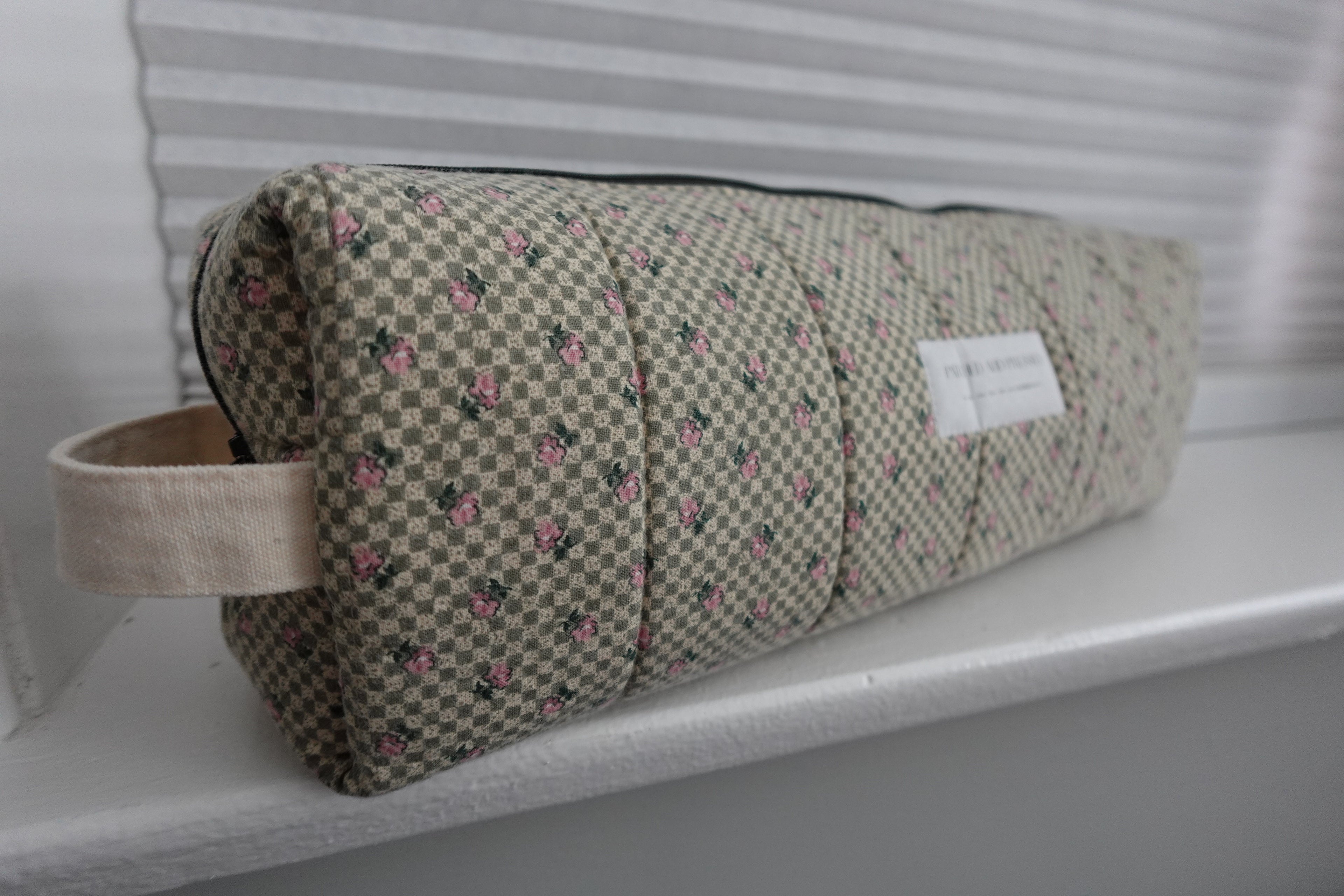 Quilted hot tool travel bag