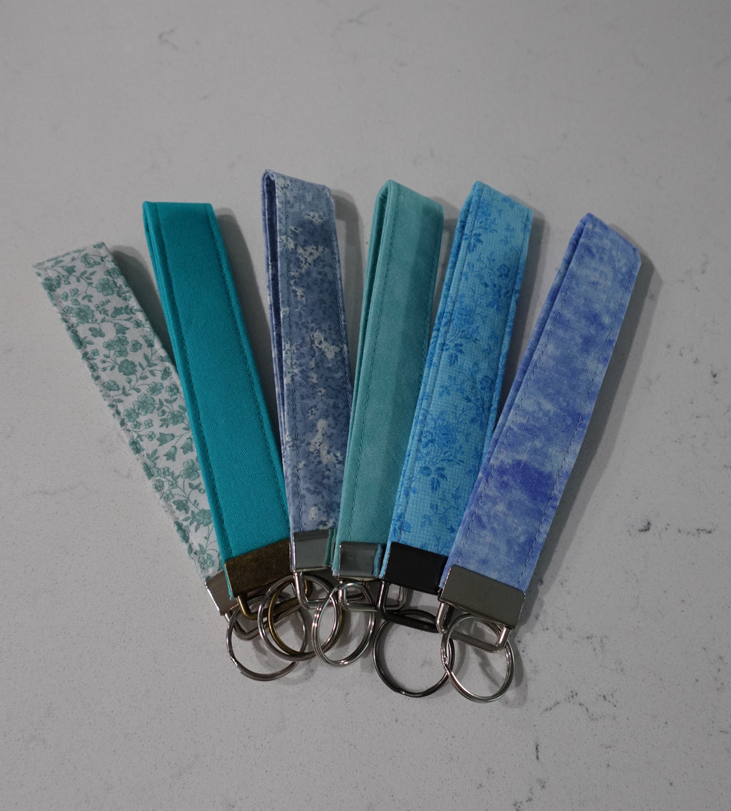 Fabric wristlet keychain