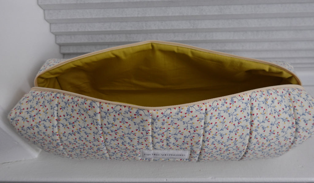 Quilted hot tool travel bag