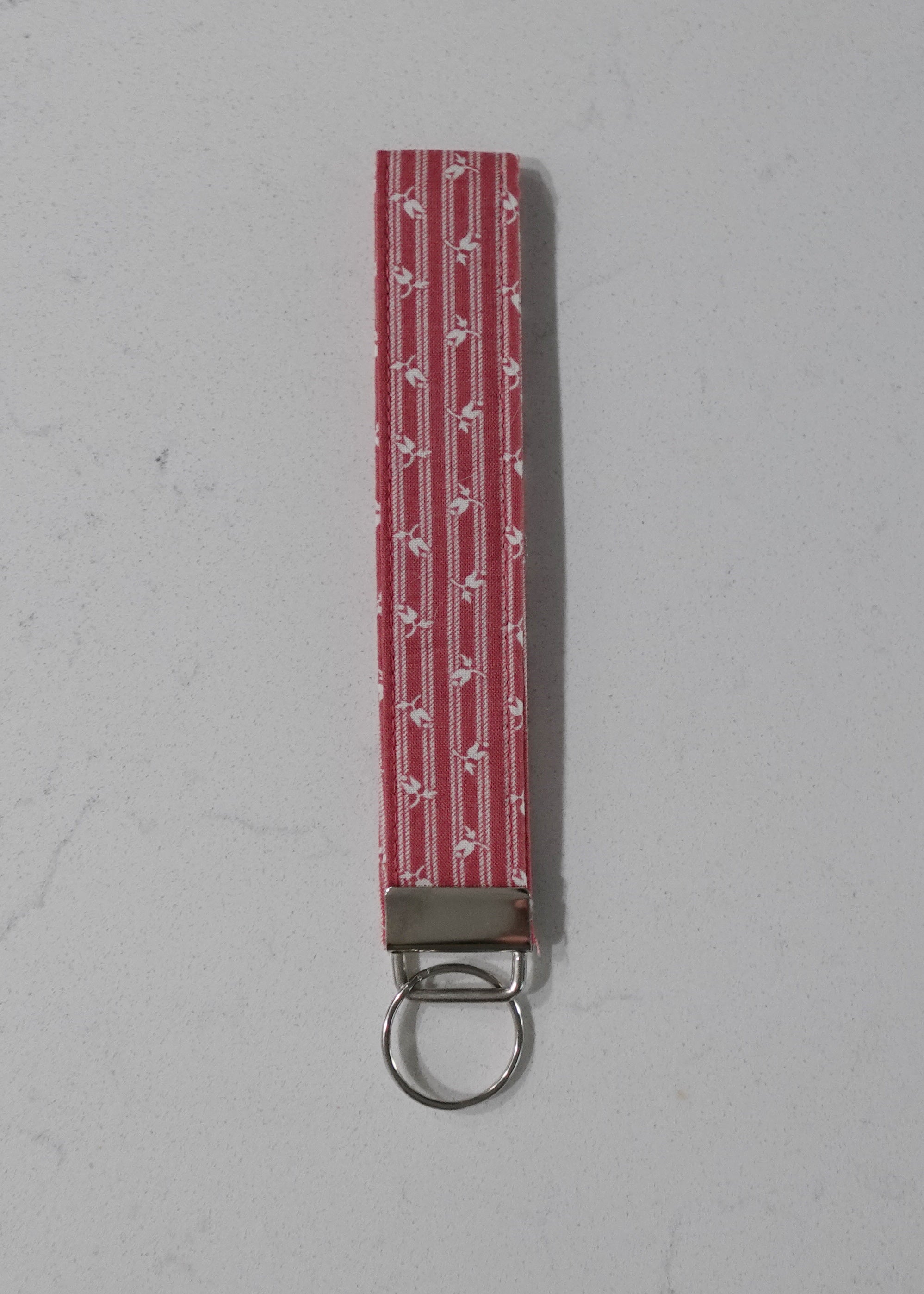 Fabric wristlet keychain