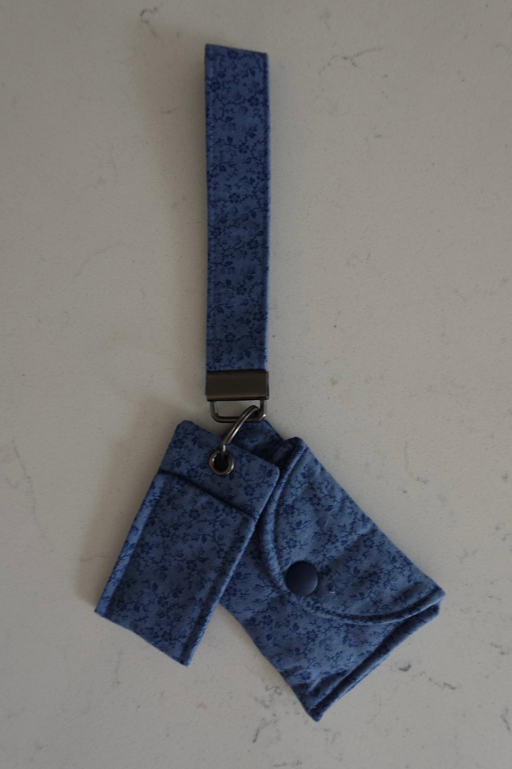Fabric wristlet keychain