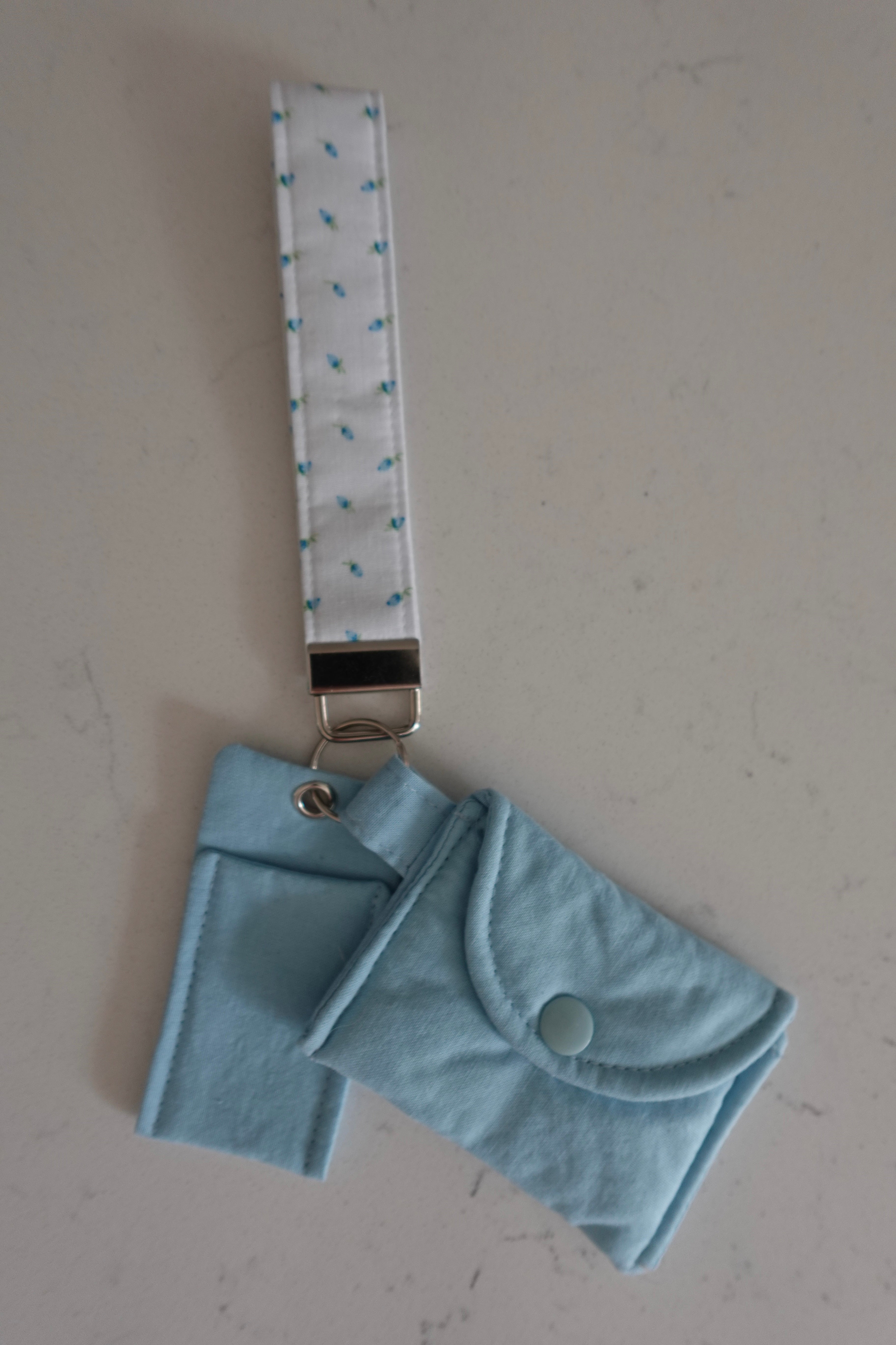 Fabric wristlet keychain