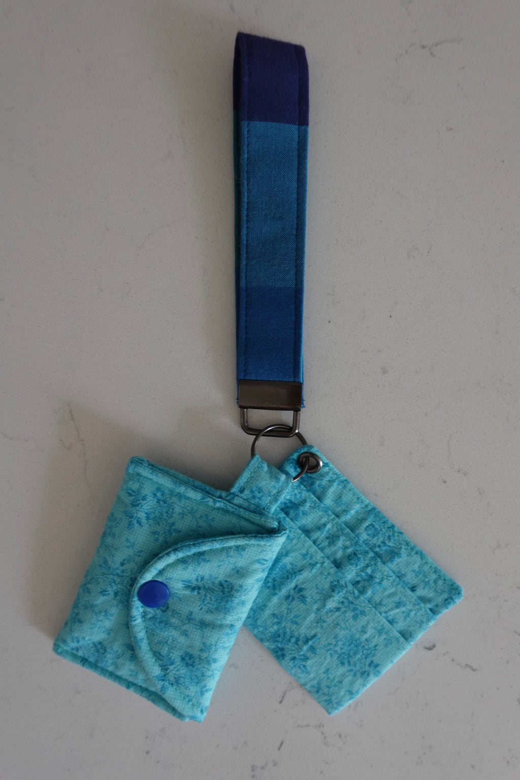 Fabric wristlet keychain