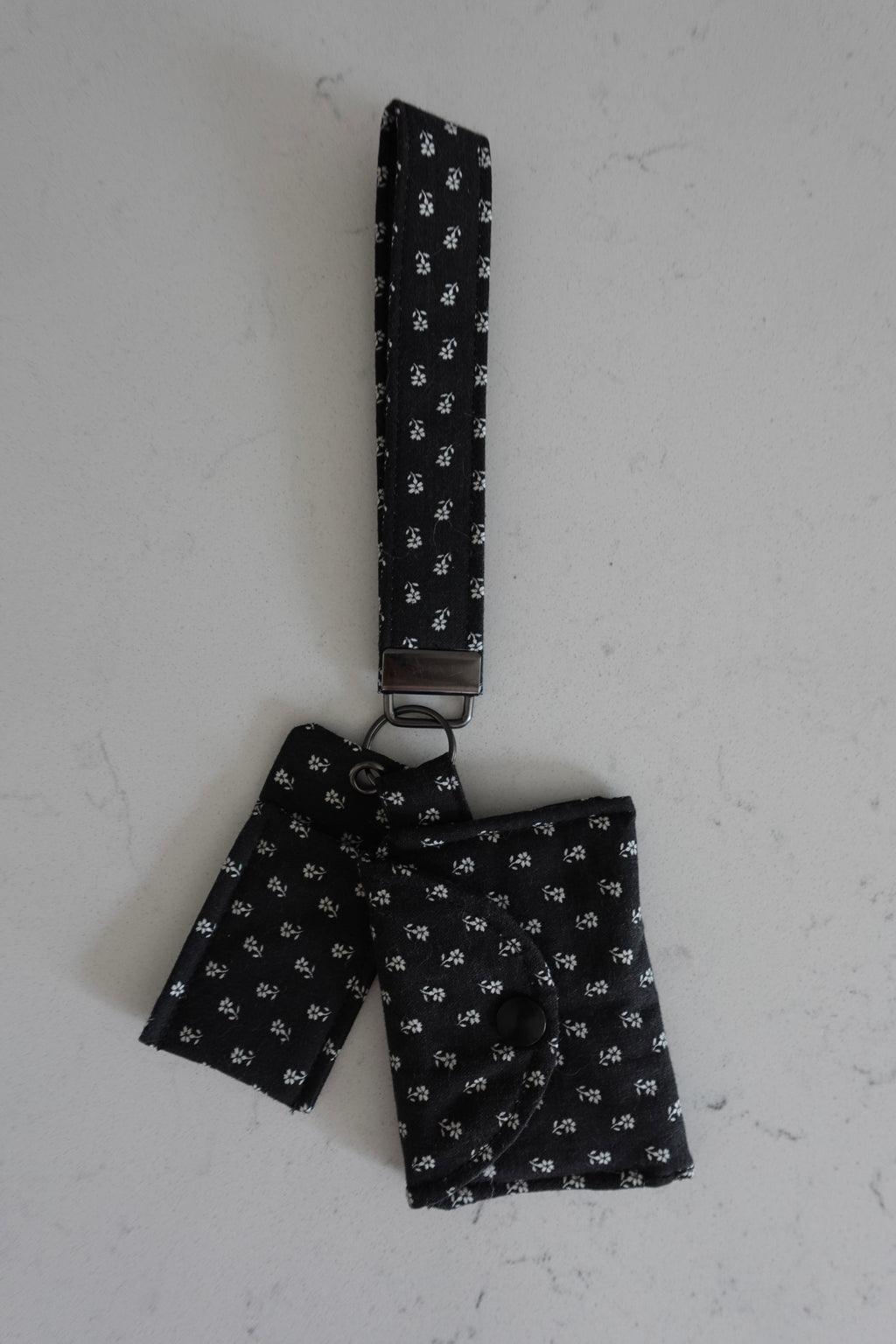 Fabric wristlet keychain