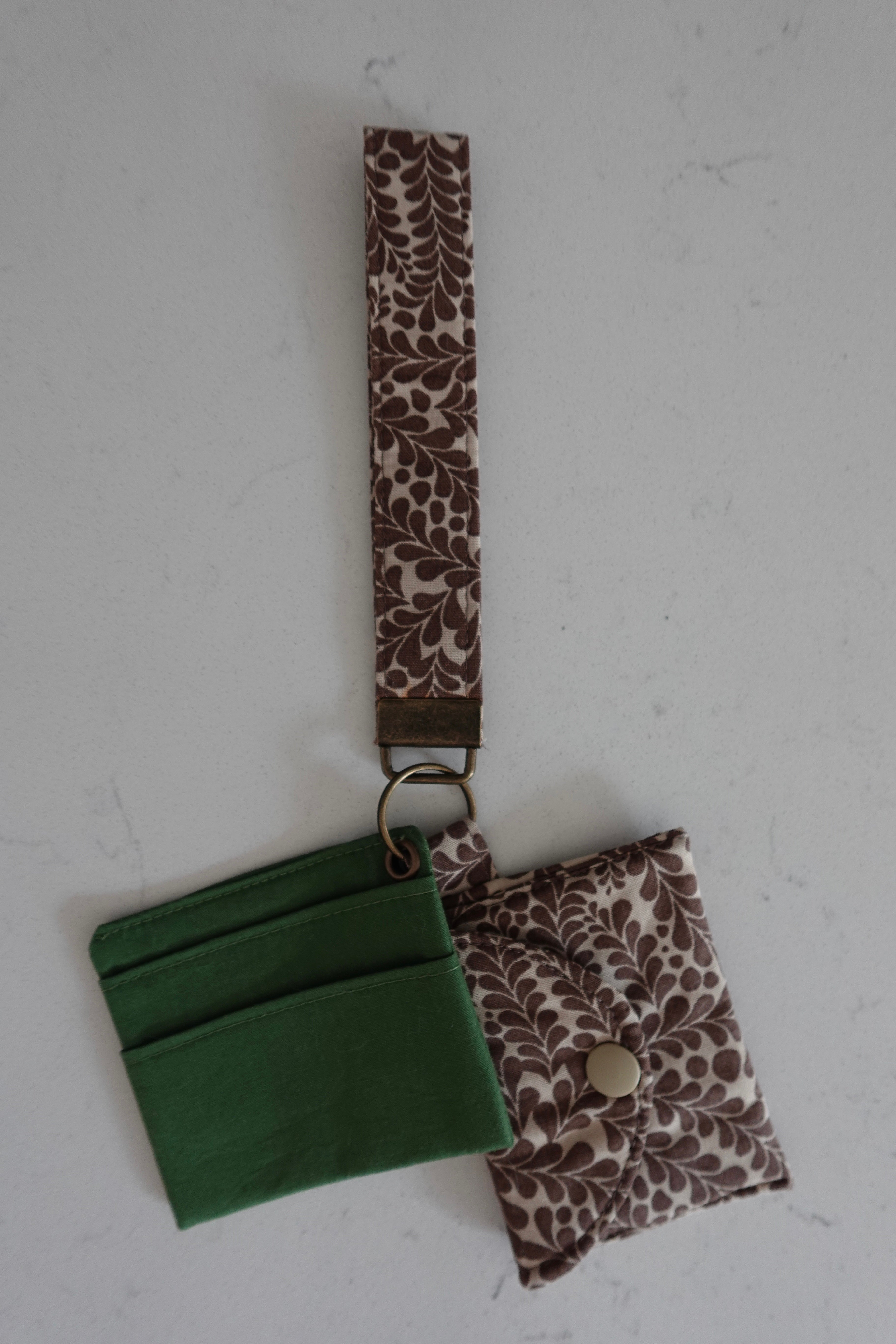Fabric wristlet keychain