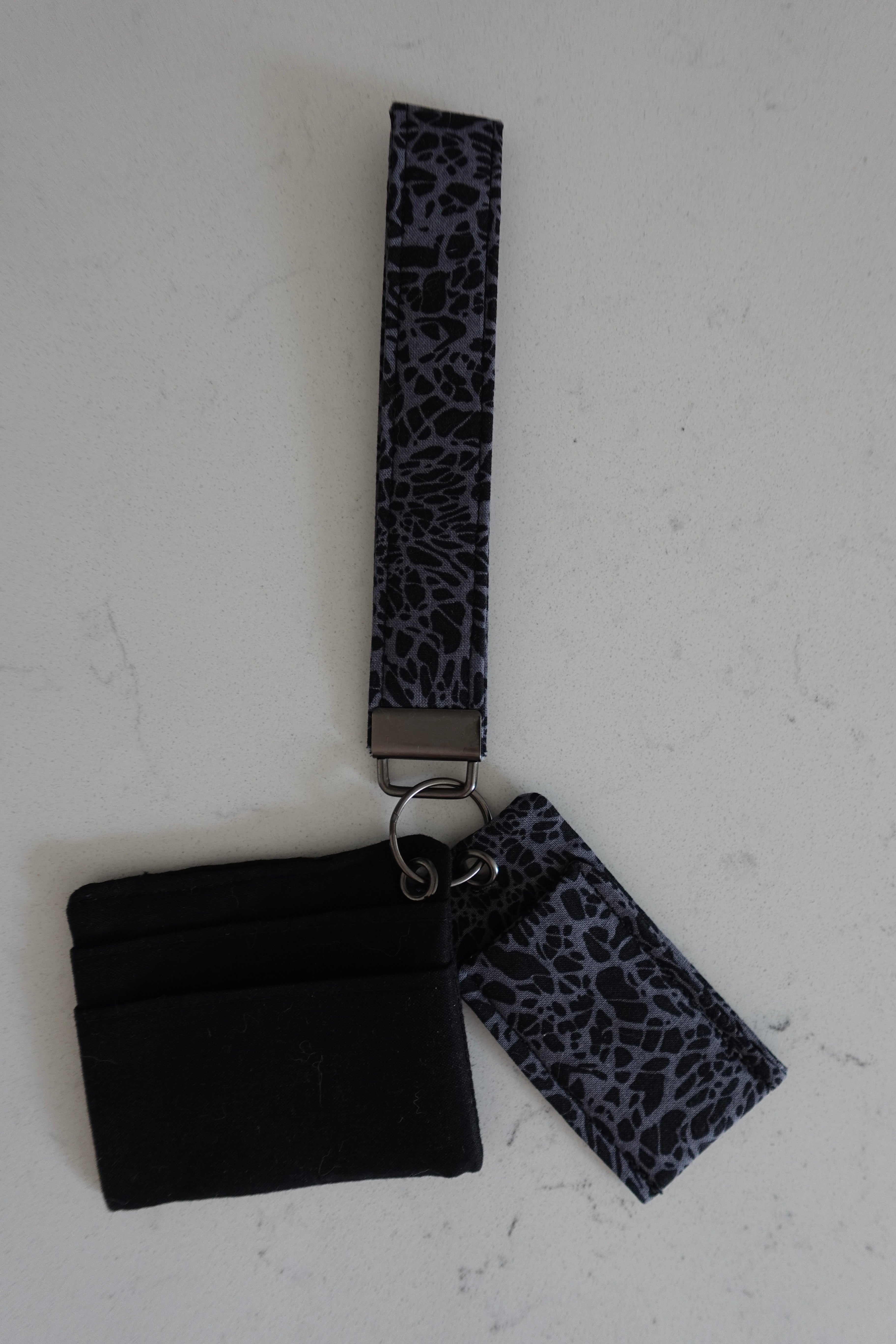 Fabric wristlet keychain