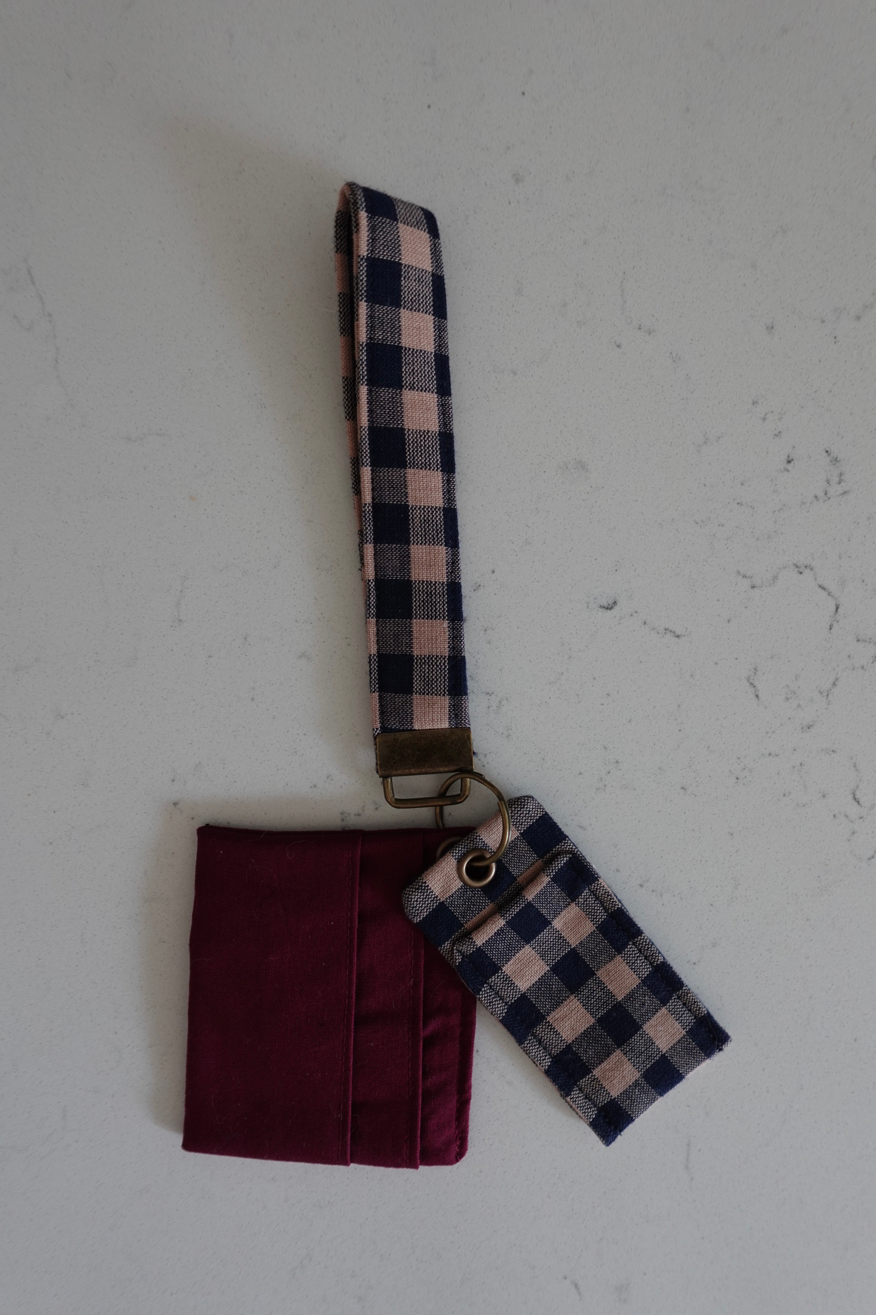 Fabric wristlet keychain
